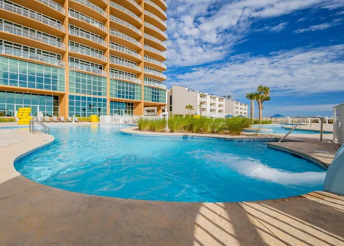 Phoenix Gulf Towers 704 Apartment