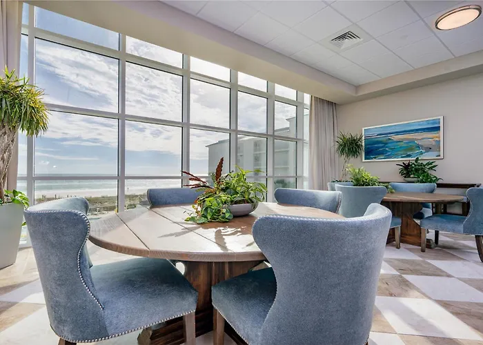 Phoenix Gulf Towers 704 Apartment