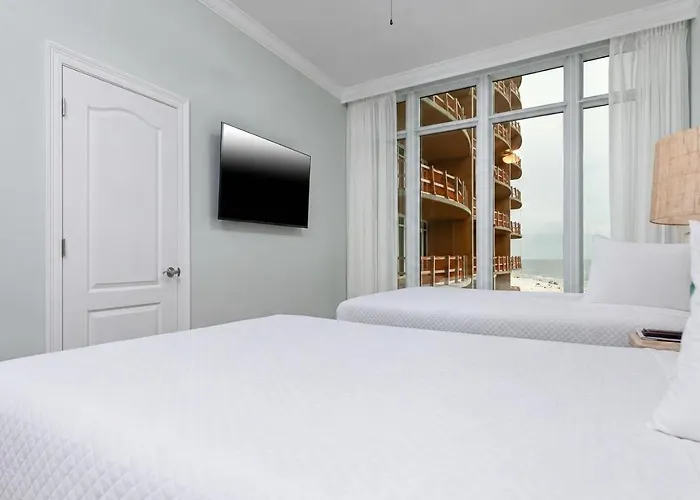 Phoenix Gulf Towers 704 Apartment