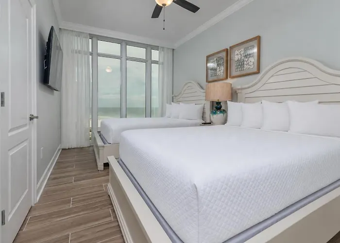 Phoenix Gulf Towers 704 Apartment